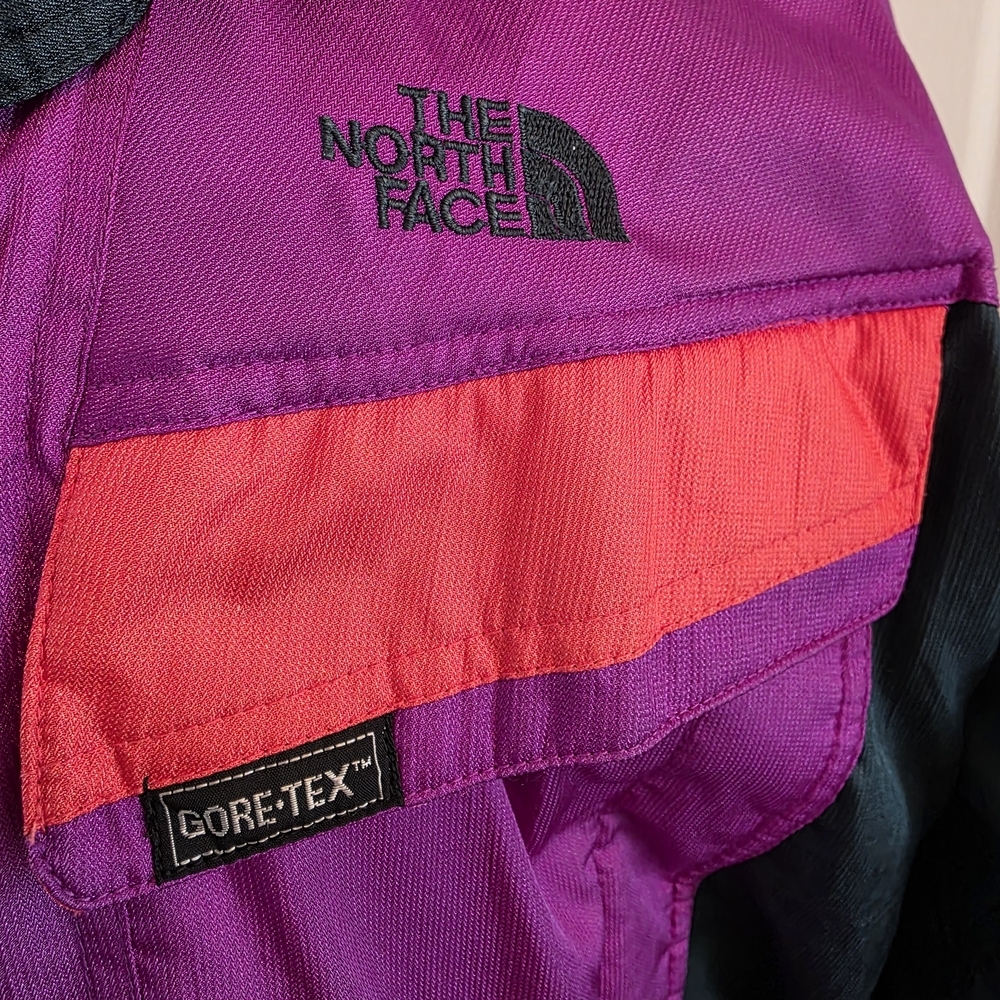 The Nothface 90's Colorblock Gore Tex Water Proof Jacket Size Medium - Picture 4 of 12